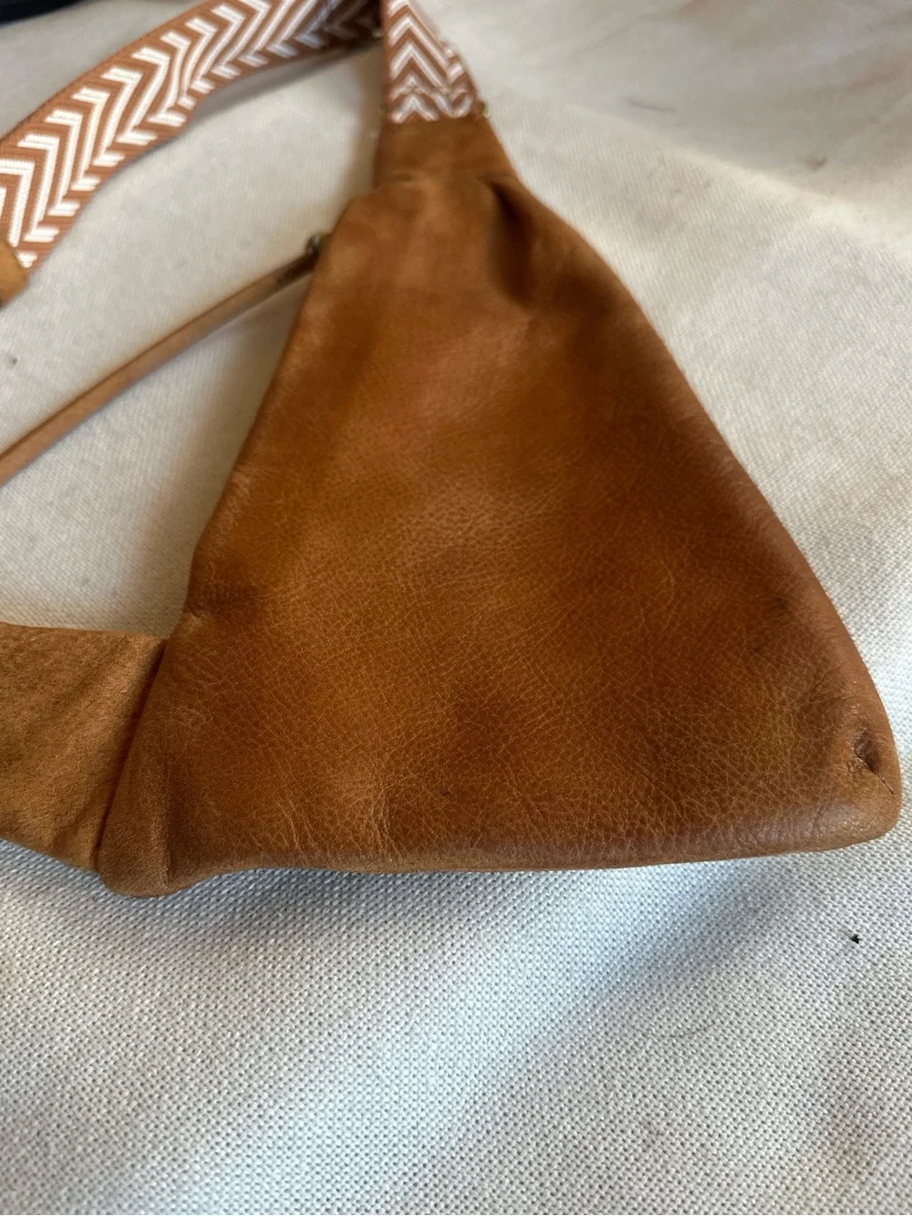 HOBO Tan Leather Crossbody Sling Bag with Chevron Strap